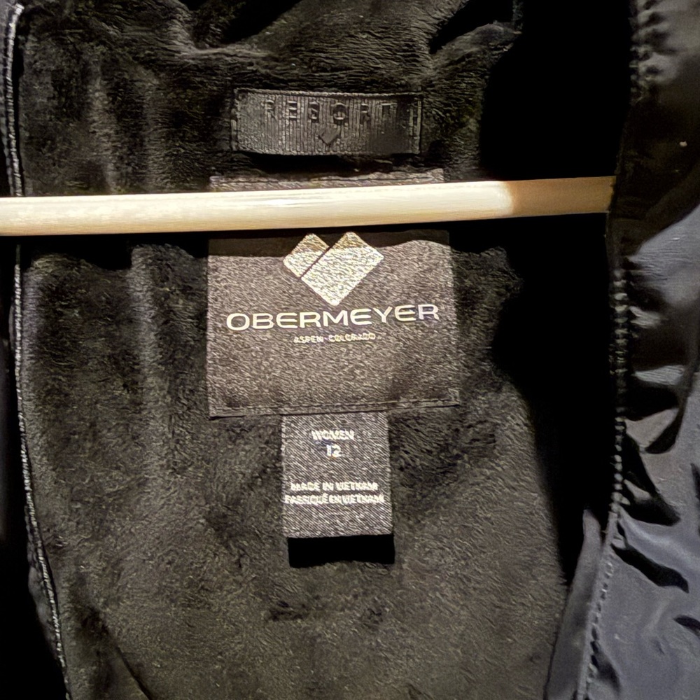 Excellent Condition Black Ski Jacket - image 3